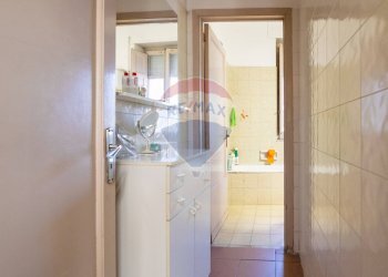 Bagno - Attività Commerciale Via della Regione
 
130, San Giovanni la Punta - foto 24