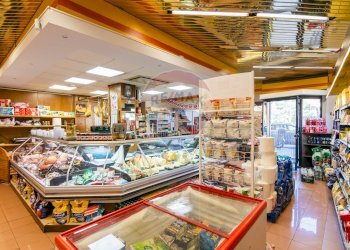 Dispensa di stoccaggio - Attività Commerciale Via della Regione
 
130, San Giovanni la Punta - foto 6