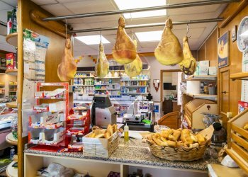 Dispensa di stoccaggio - Attività Commerciale Via della Regione
 
130, San Giovanni la Punta - foto 9