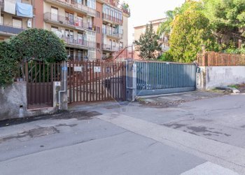 Edificio all\'aperto - Box Via Francesco Zangri'
 
26, Catania - foto 10