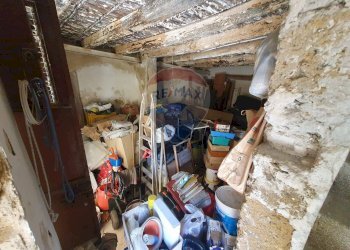 Dispensa di stoccaggio - Casa indipendente Via Alba
 
57/59, Caltagirone - foto 3