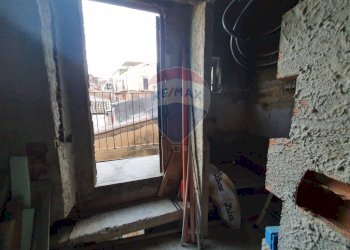 Scale - Casa indipendente Via Alba
 
57/59, Caltagirone - foto 4