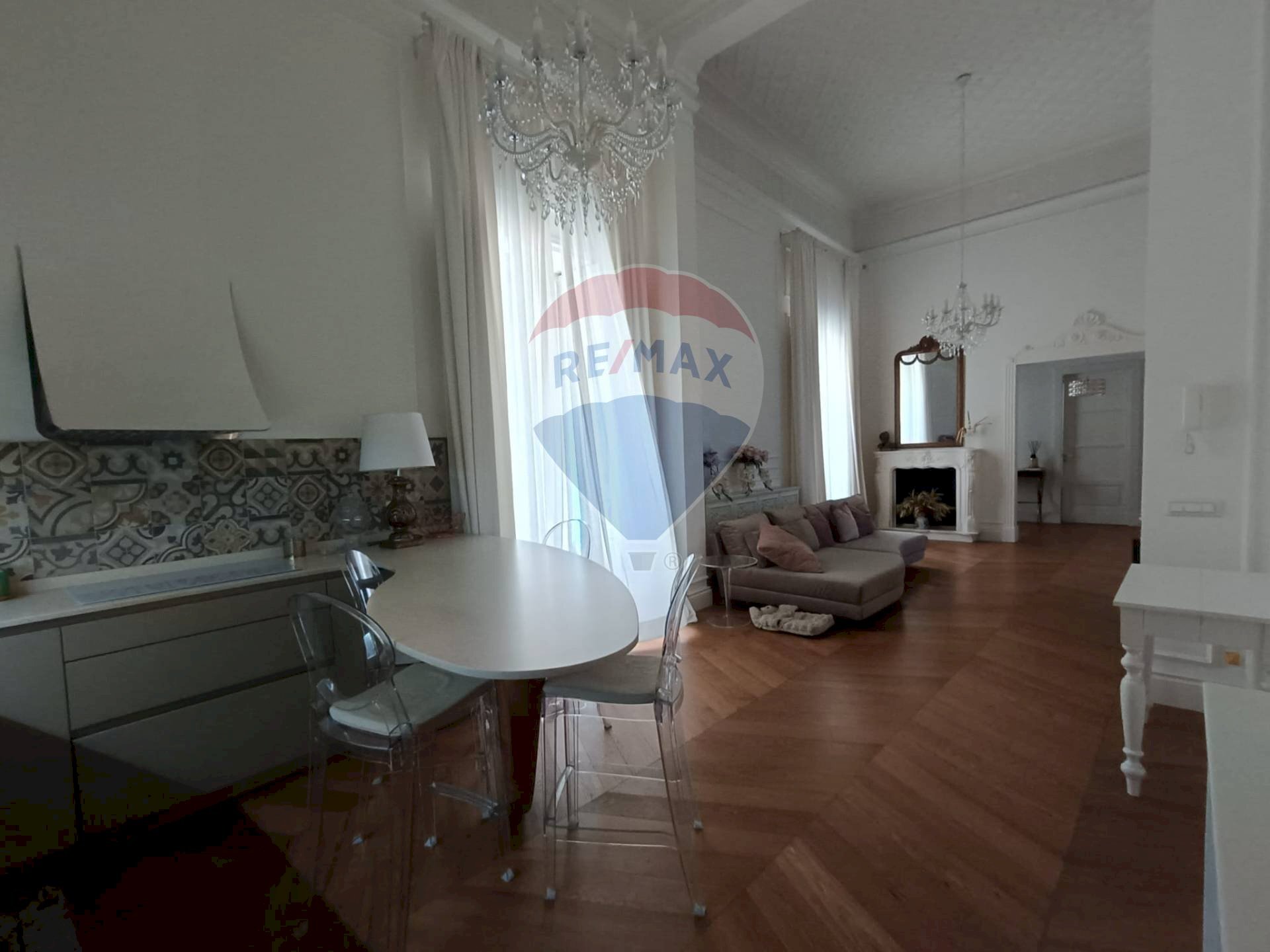 Sala da pranzo - Quadrilocale Viale Della Liberta'
 
203, Catania - foto 1