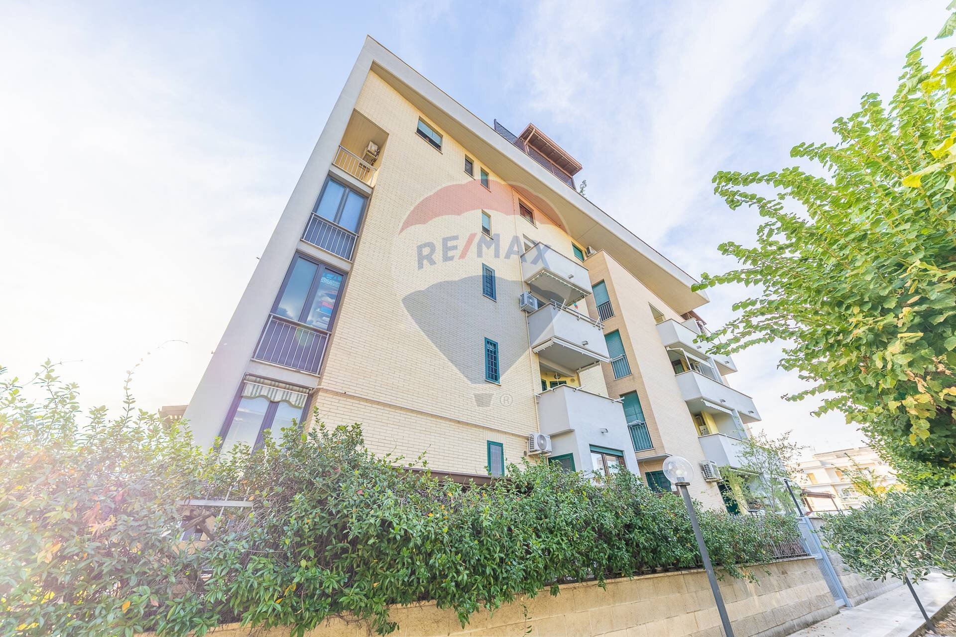 Edificio all\'aperto - Trilocale Via di Casal Bertone
 
70, Roma - foto 3