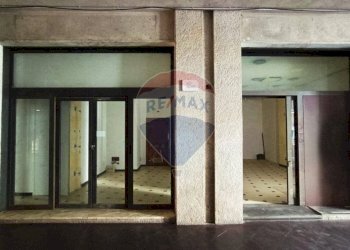 Edificio all\'aperto - Locale Commerciale Via Roma
 
351, Enna - foto 1