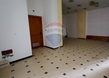 Stanza vuota - Locale Commerciale Via Roma
 
351, Enna - foto 3