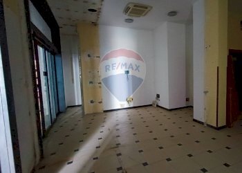 Stanza vuota - Locale Commerciale Via Roma
 
351, Enna - foto 5