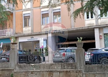 Edificio all\'aperto - Locale Commerciale Via Roma
 
351, Enna - foto 8