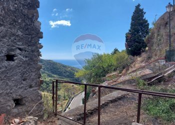 Vista delle montagne - Casa indipendente via Bonifacio, Gallodoro - foto 4