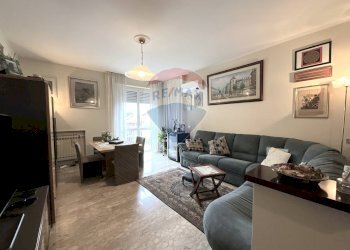 Soggiorno - Trilocale Via Mattei
 
64, Arese - foto 1