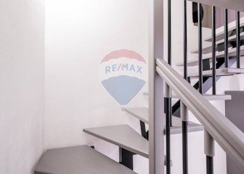 Scale - Villa Bifamiliare vicolo San Rocco
 
12, Viadana - foto 25