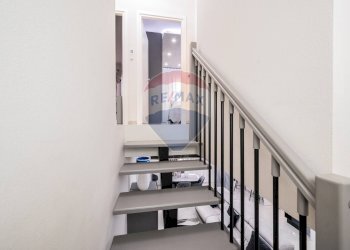 Scale - Villa Bifamiliare vicolo San Rocco
 
12, Viadana - foto 26