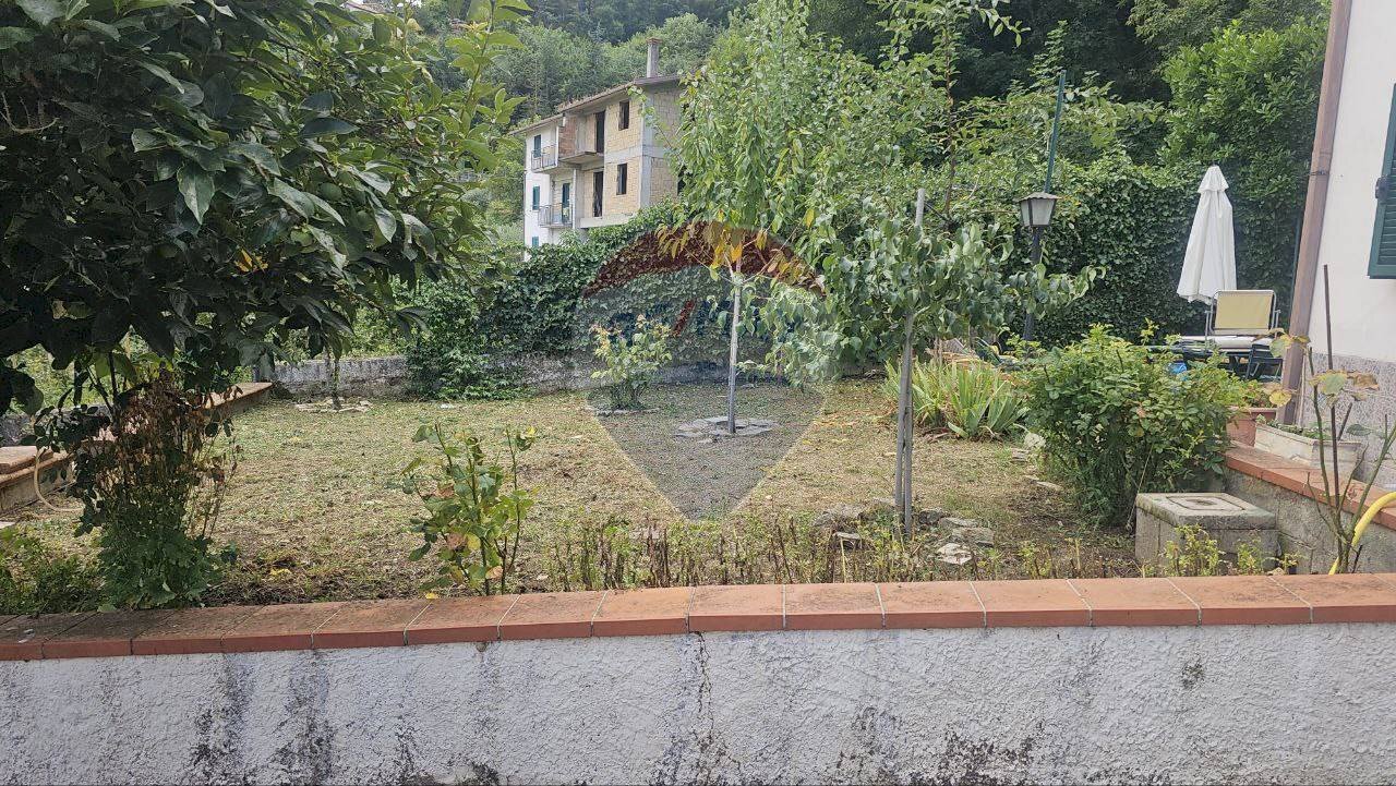 Giardino - Semi-detached house Morcone - photo 3