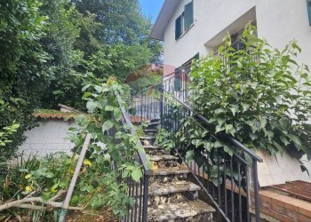 Giardino - Casa semi indipendente Morcone - foto 7