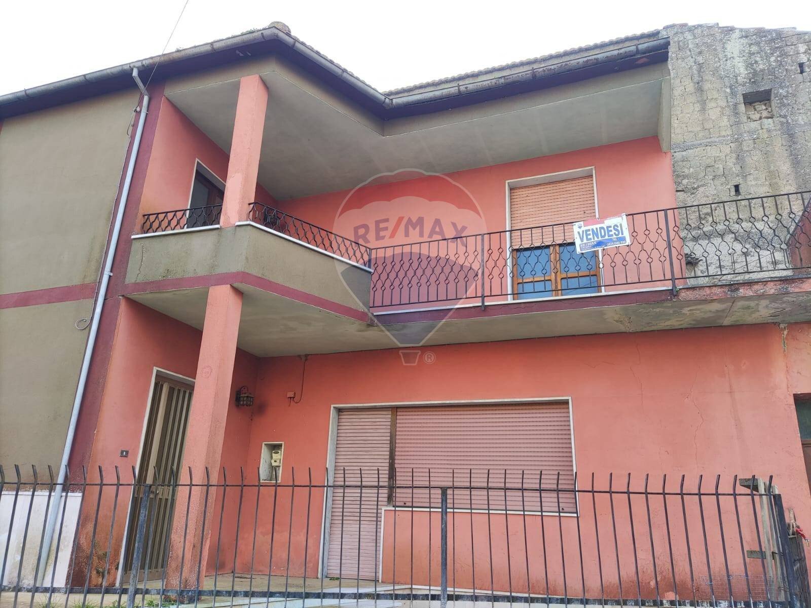 Edificio all\'aperto - Casa indipendente Sant'Agata De' Goti - foto 3