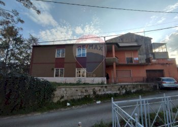 Edificio all\'aperto - Casa indipendente Sant'Agata De' Goti - foto 1