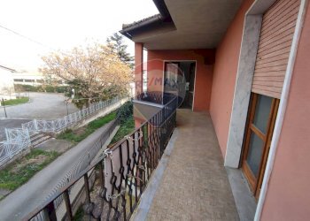 Balcone - Casa indipendente Sant'Agata De' Goti - foto 4