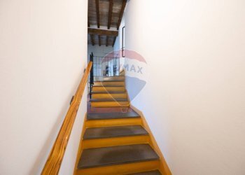 Scale - Office Vicolo Del Quartiere
 
1/3, Langhirano - photo 6