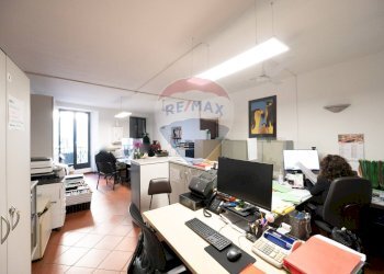 Ufficio - Office Vicolo Del Quartiere
 
1/3, Langhirano - photo 1