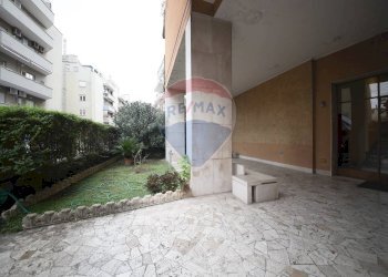 Terrazza - Four-room apartment via carlo lorenzini
 
64, Roma - photo 2