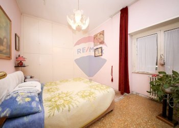 Camera / camera da letto - Four-room apartment via carlo lorenzini
 
64, Roma - photo 18