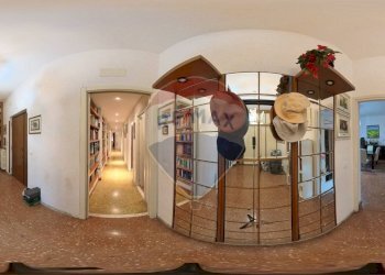 Hall / corridoio - Four-room apartment via carlo lorenzini
 
64, Roma - photo 35