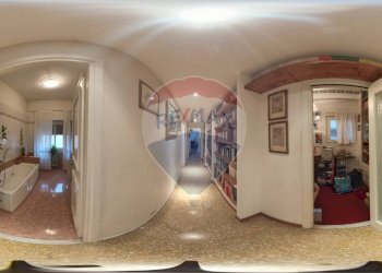 Hall / corridoio - Four-room apartment via carlo lorenzini
 
64, Roma - photo 43