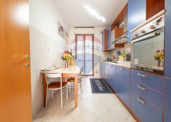 Cucina - Three-room apartment VIA VIMERCATE
 
10, Ornago - photo 11