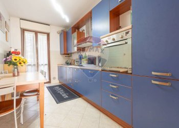 Cucina - Three-room apartment VIA VIMERCATE
 
10, Ornago - photo 12