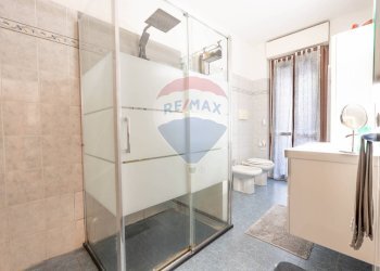 Bagno - Three-room apartment VIA VIMERCATE
 
10, Ornago - photo 25