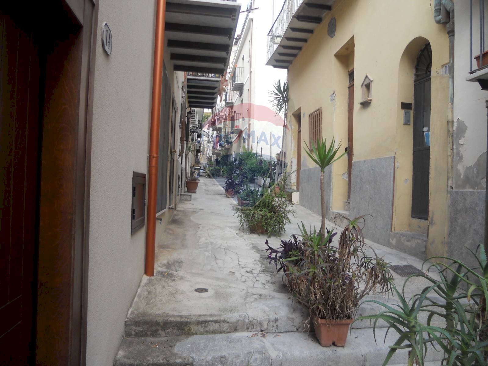 Terrazza - Quadrilocale Vicolo Busari
 
19, Palermo - foto 1