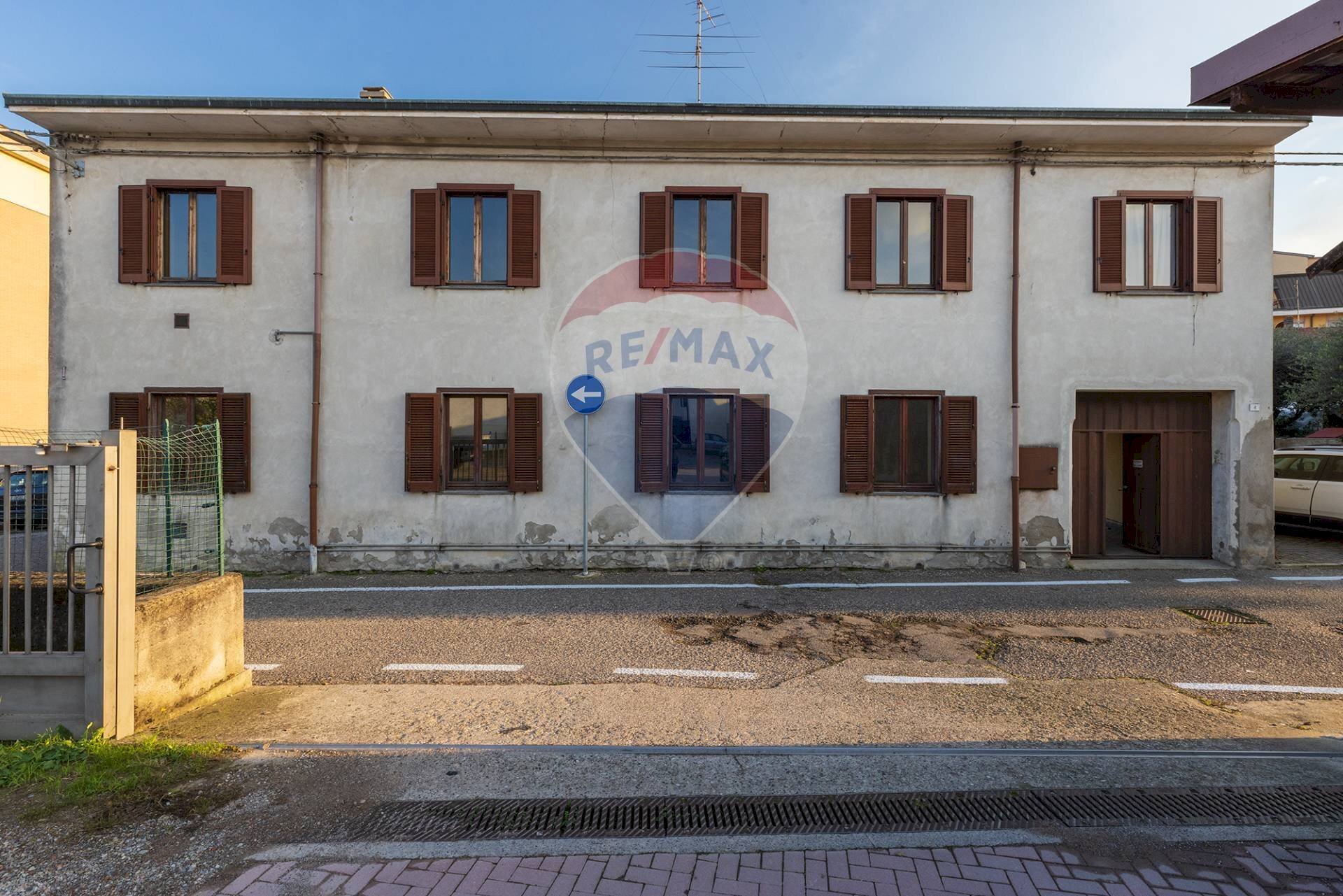 Facciata esterna - Casa indipendente Via G. Crosti
 
4, Cairate - foto 2