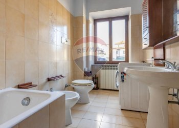 Piano Terra - Bagno - Casa indipendente Via G. Crosti
 
4, Cairate - foto 11