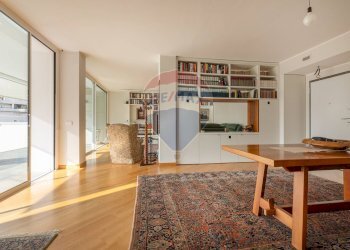 Sala da pranzo - Appartamento Via Guido Gozzano
 
34, Busto Arsizio - foto 2