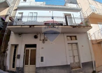 Edificio all\'aperto - Casa indipendente via Sacerdote Cabibbo
 
63, Ragusa - foto 3