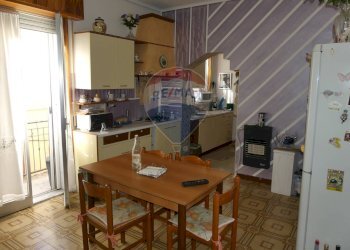 Sala da pranzo - Casa indipendente via Sacerdote Cabibbo
 
63, Ragusa - foto 1