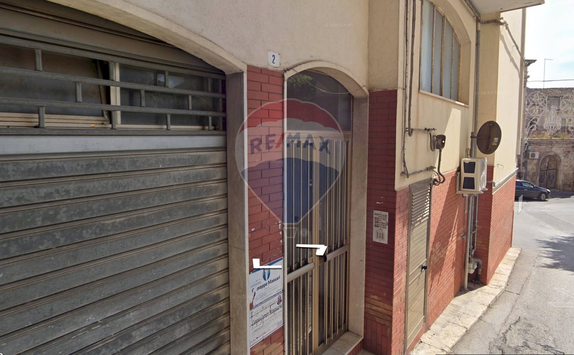 Edificio all\'aperto - Locale Commerciale Via Gesù
 
2, Modica - foto 2