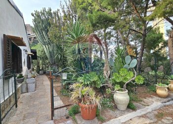 Giardino - Villa Contrada Malpertugio
 
SNC, Pollina - foto 35