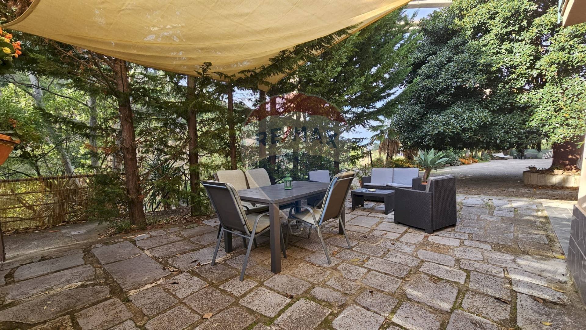 Terrazza - Attività Commerciale contrada malpetrugio, Pollina - foto 1