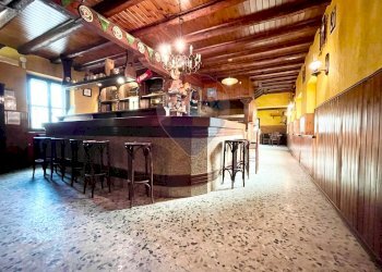 Foto 2 - Locale Commerciale PIAZZA CINQUE MARTIRI
 
15, Pasian di Prato - foto 2