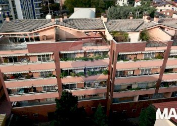 Edificio all\'aperto - Three-room apartment via Trento
 
37, Cologno Monzese - photo 2