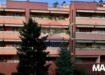 Edificio all\'aperto - Three-room apartment via Trento
 
37, Cologno Monzese - photo 4