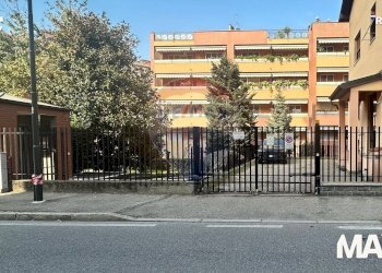 Edificio all\'aperto - Three-room apartment via Trento
 
37, Cologno Monzese - photo 8