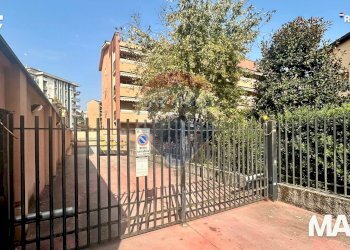 Balcone - Three-room apartment via Trento
 
37, Cologno Monzese - photo 9