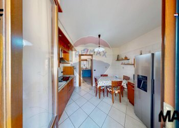 Sala da pranzo - Three-room apartment via Trento
 
37, Cologno Monzese - photo 26