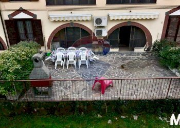 Casa all\'aperto - Trilocale via Giuseppe Garibaldi
 
18, Casarile - foto 6