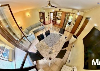 Sala da pranzo - Trilocale via Giuseppe Garibaldi
 
18, Casarile - foto 12