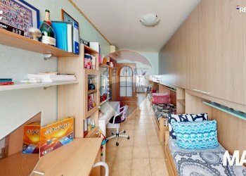 Camera / camera da letto - Trilocale via Giuseppe Garibaldi
 
18, Casarile - foto 38