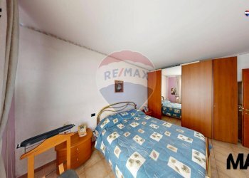 Camera / camera da letto - Trilocale via Giuseppe Garibaldi
 
18, Casarile - foto 44