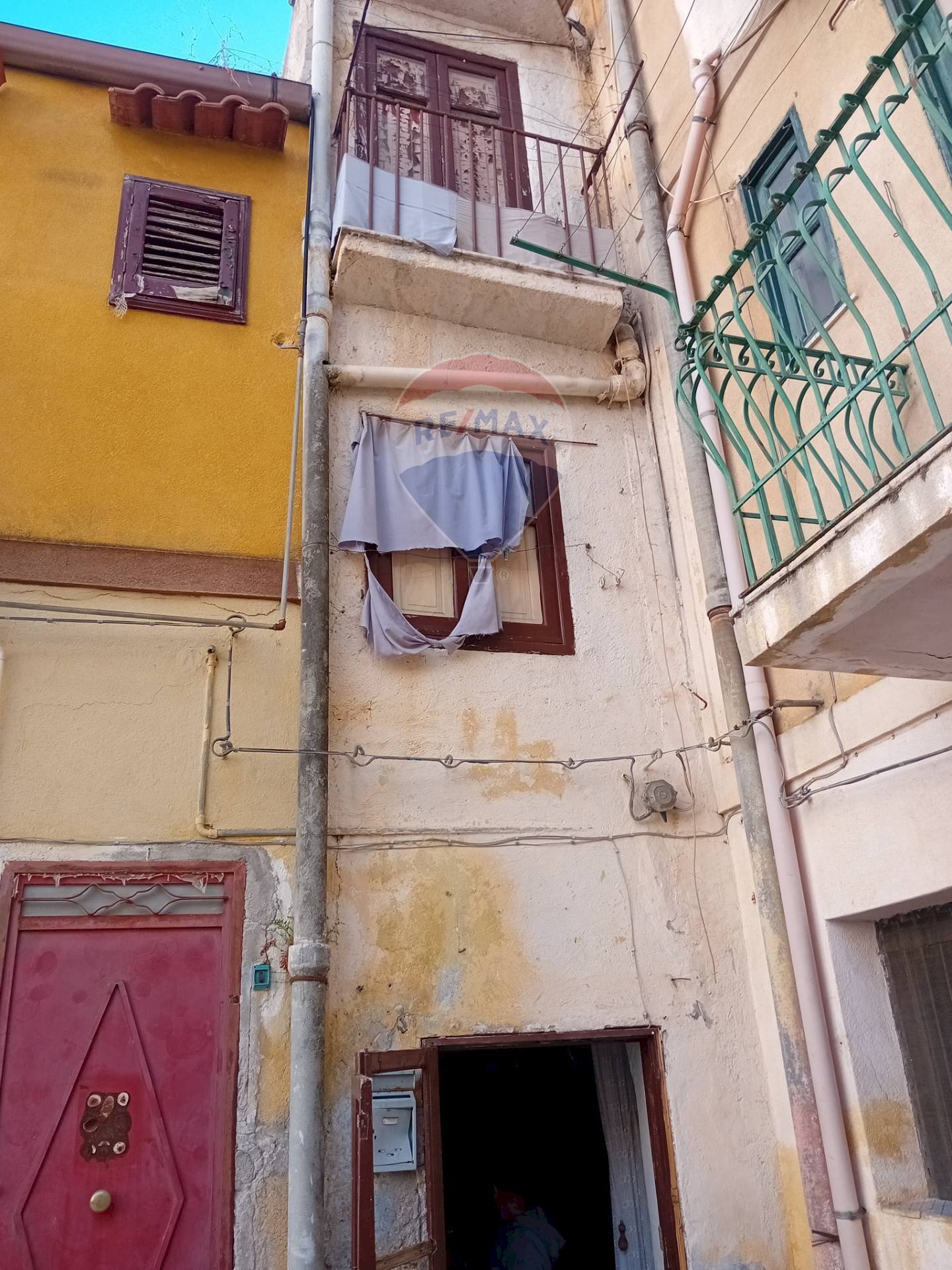 Edificio all\'aperto - Trilocale Chiasso baroni manfredi
 
3, Monreale - foto 1